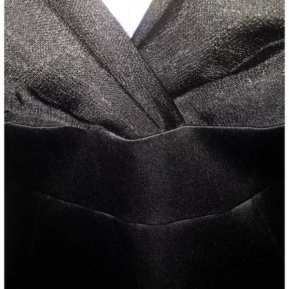 Women’s Satin Silk Formal Dress. - Picture 5 of 8